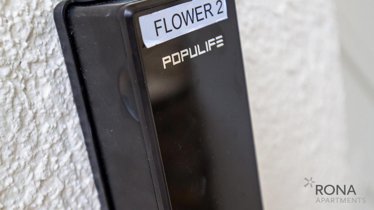 Rona Apartment Flower 1 And Flower 2 Novalja Exterior photo